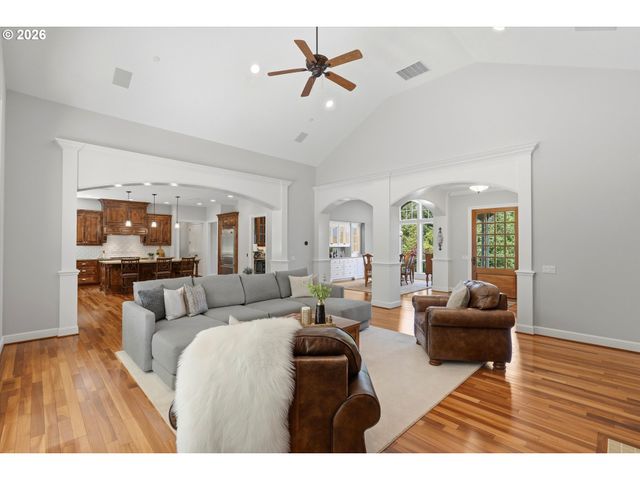 17980 Sw SNOWBERRY Ct, Sherwood, OR 97140