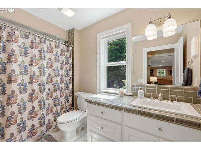 17980 Sw SNOWBERRY Ct, Sherwood, OR 97140