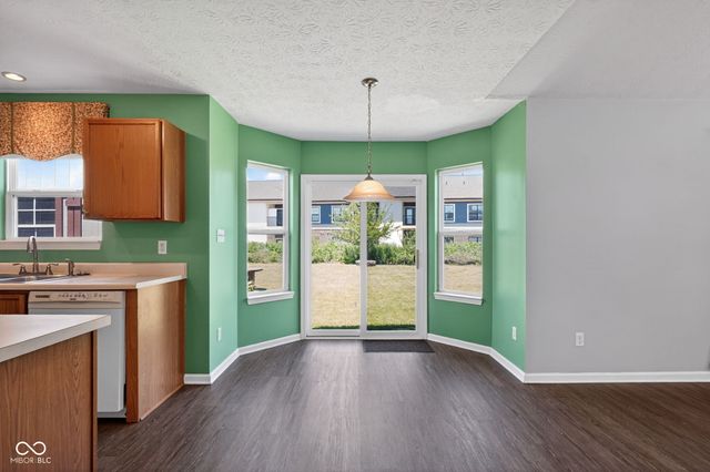 6350 W Chelmsford Drive, Mccordsville, IN 46055