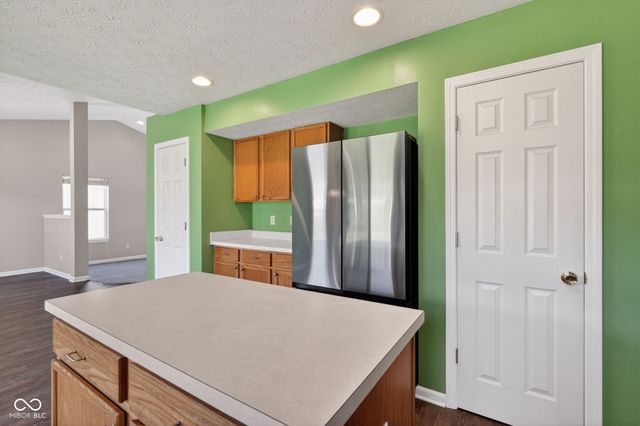 6350 W Chelmsford Drive, Mccordsville, IN 46055