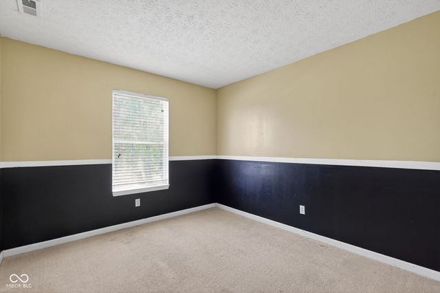 6350 W Chelmsford Drive, Mccordsville, IN 46055