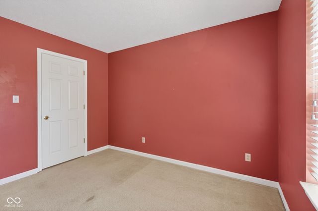6350 W Chelmsford Drive, Mccordsville, IN 46055