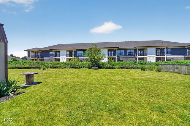 6350 W Chelmsford Drive, Mccordsville, IN 46055