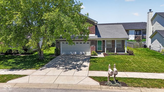6350 W Chelmsford Drive, Mccordsville, IN 46055