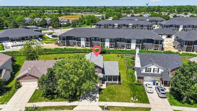 6350 W Chelmsford Drive, Mccordsville, IN 46055