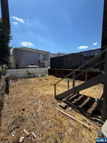199 Summer Avenue, Newark, NJ 07104