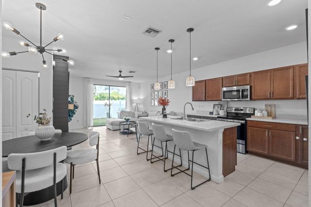 5303 Silverdrift Lane 2, Lake Worth, FL 33463