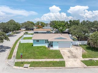 6035 19TH STREET NE, St Petersburg, FL 33703