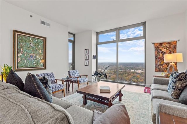 270 17th NW Street 3806, Atlanta, GA 30363