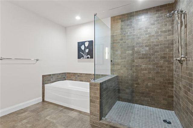 270 17th NW Street 3806, Atlanta, GA 30363