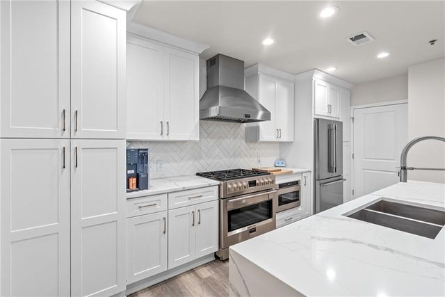 270 17th NW Street 3806, Atlanta, GA 30363