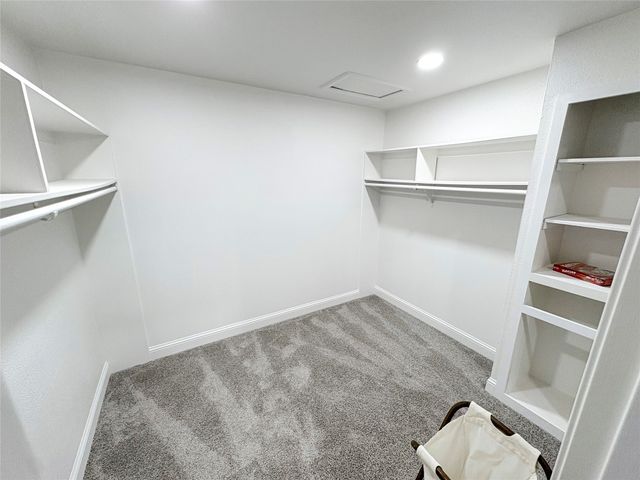 6812 E Northwest Highway, Dallas, TX 75231