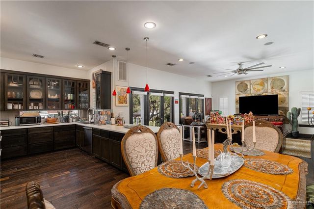 124 W Sunflower Avenue, Mcallen, TX 78504