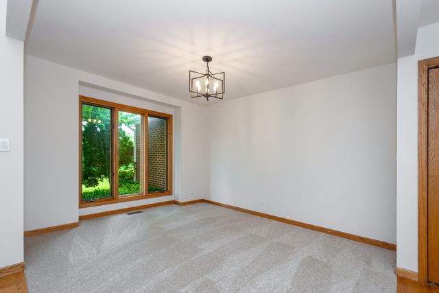 2302 English Prairie Road, Spring Grove, IL 60081