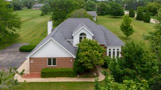2302 English Prairie Road, Spring Grove, IL 60081