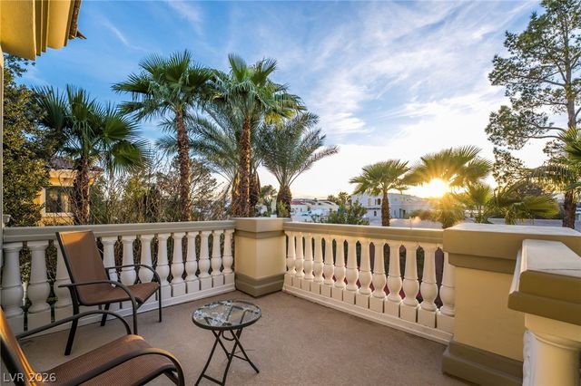 7453 Singing Tree Street, Las Vegas, NV 89123