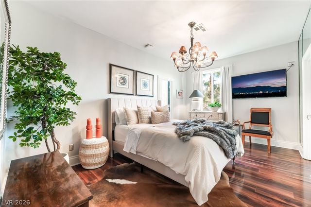 7453 Singing Tree Street, Las Vegas, NV 89123