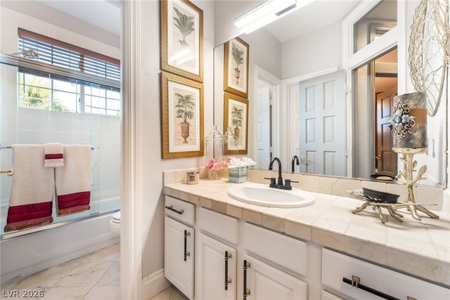 7453 Singing Tree Street, Las Vegas, NV 89123