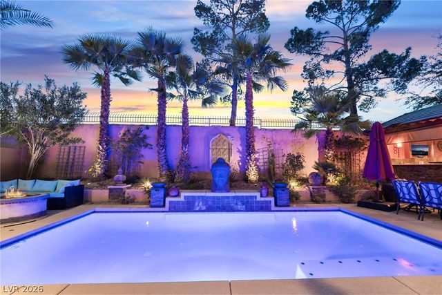 7453 Singing Tree Street, Las Vegas, NV 89123