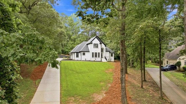 141 Amicalola Way, Jonesboro, GA 30236