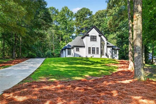 141 Amicalola Way, Jonesboro, GA 30236