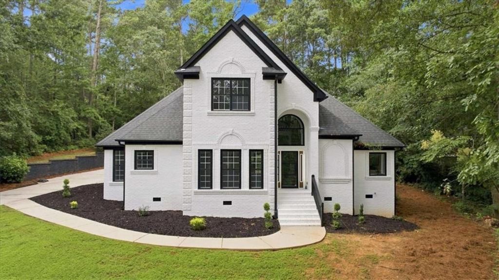 141 Amicalola Way, Jonesboro, GA 30236