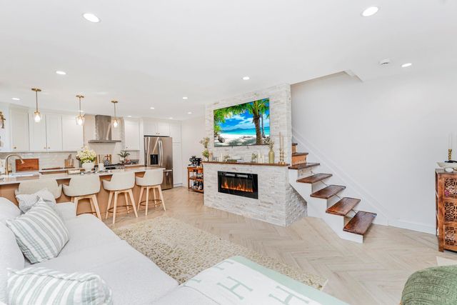 25 Fuller Court A, Staten Island, NY 10306