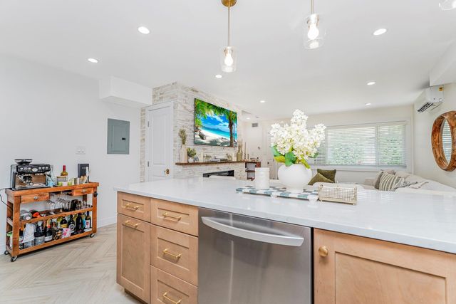 25 Fuller Court A, Staten Island, NY 10306