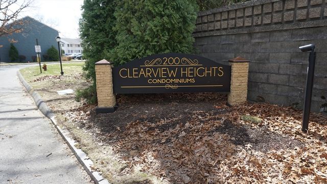200 Lambert Terrace 77, Chicopee, MA 01020