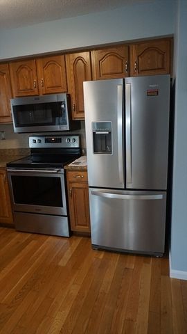 200 Lambert Terrace 77, Chicopee, MA 01020