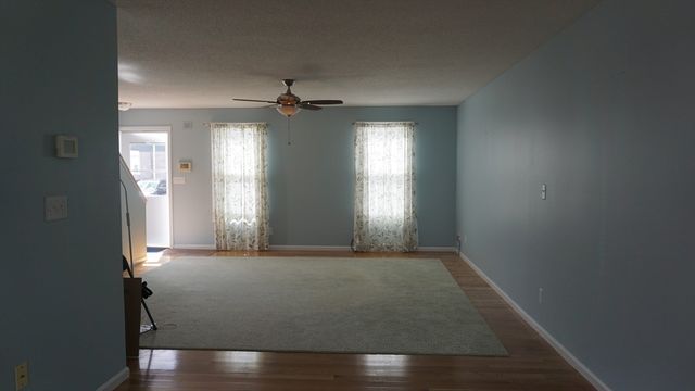 200 Lambert Terrace 77, Chicopee, MA 01020