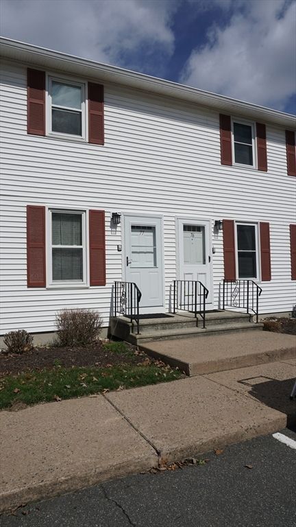 200 Lambert Terrace 77, Chicopee, MA 01020