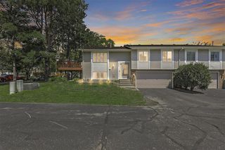 10364 Yorktown Lane N, Maple Grove, MN 55369
