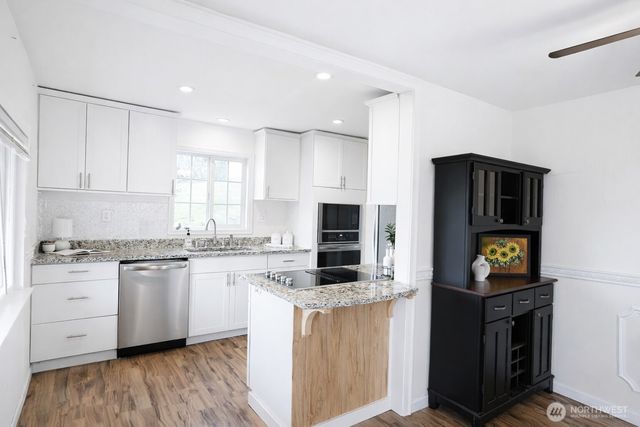 10904 49th Ave S, Tukwila, WA 98178