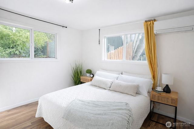 10904 49th Ave S, Tukwila, WA 98178