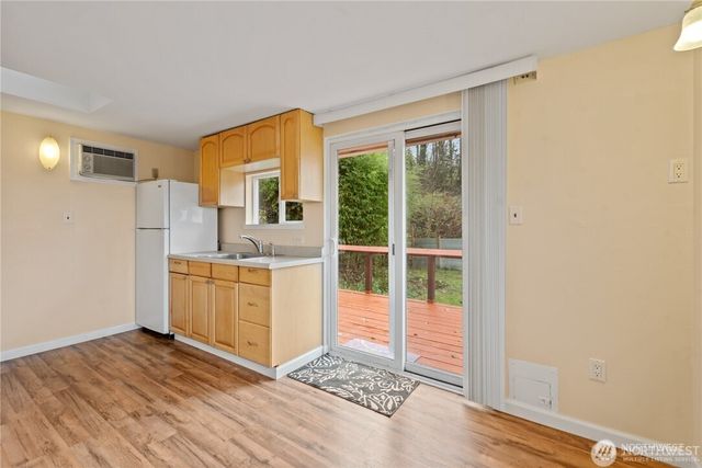 10904 49th Ave S, Tukwila, WA 98178