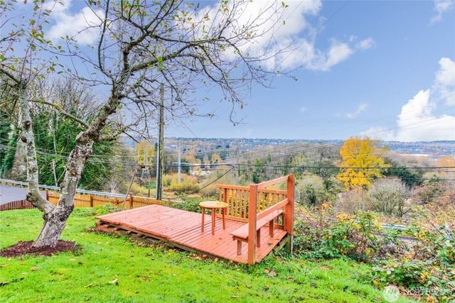 10904 49th Ave S, Tukwila, WA 98178