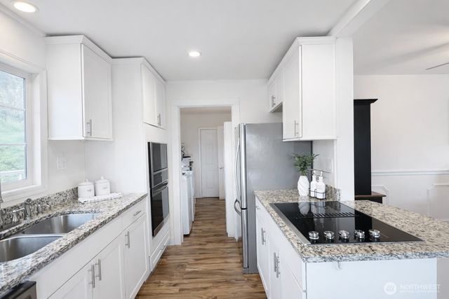 10904 49th Ave S, Tukwila, WA 98178