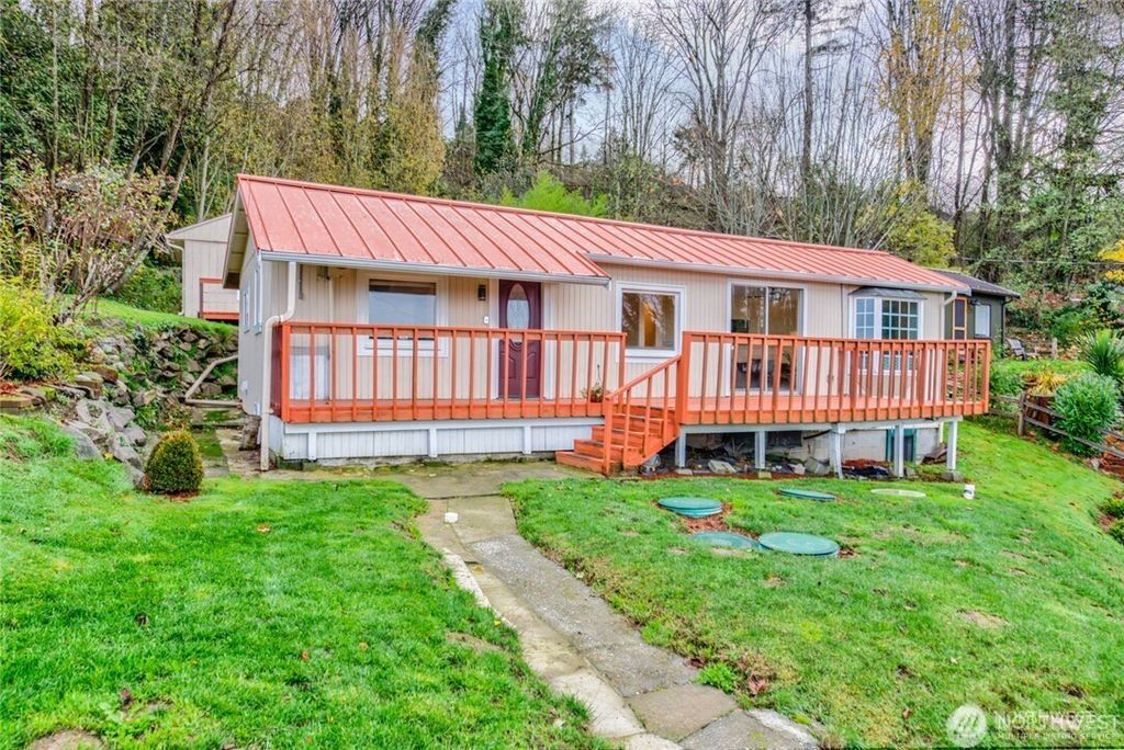 10904 49th Ave S, Tukwila, WA 98178