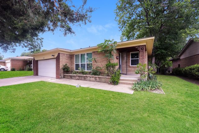 3408 Loganwood Drive, Dallas, TX 75227