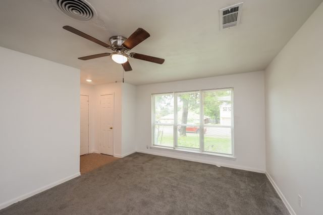 3408 Loganwood Drive, Dallas, TX 75227