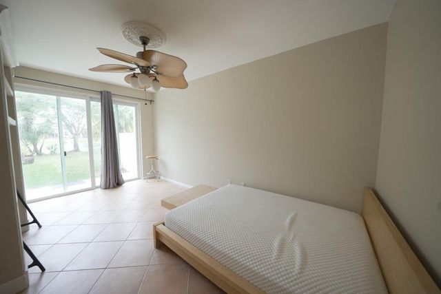 1395 NW 155th Ln, Pembroke Pines, FL 33028