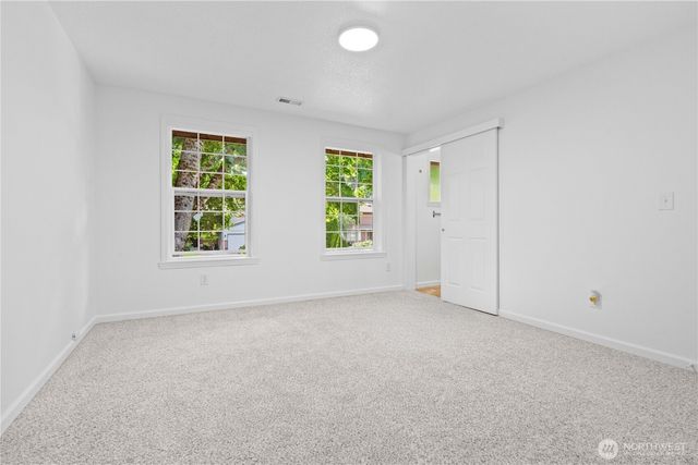 16405 95th Avenue Ct E, Puyallup, WA 98375