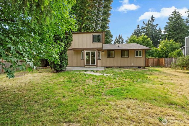 16405 95th Avenue Ct E, Puyallup, WA 98375