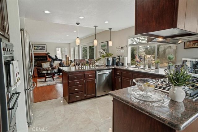 9730 Mustang Way, Sunland, CA 91040