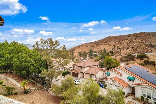 9730 Mustang Way, Sunland, CA 91040