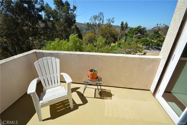 9730 Mustang Way, Sunland, CA 91040