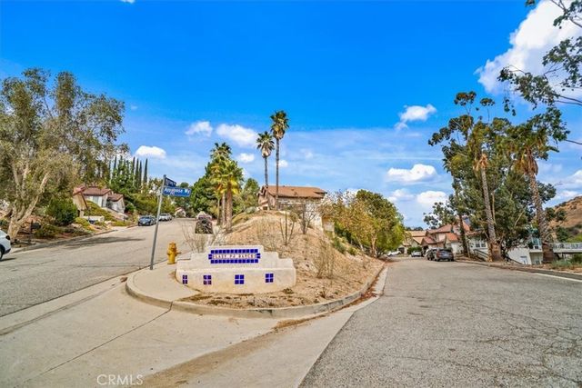 9730 Mustang Way, Sunland, CA 91040
