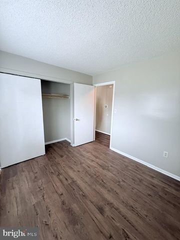 511 RAVENS CREST DR, Plainsboro, NJ 08536