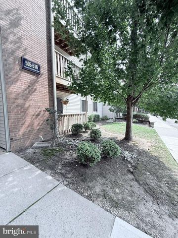 511 RAVENS CREST DR, Plainsboro, NJ 08536